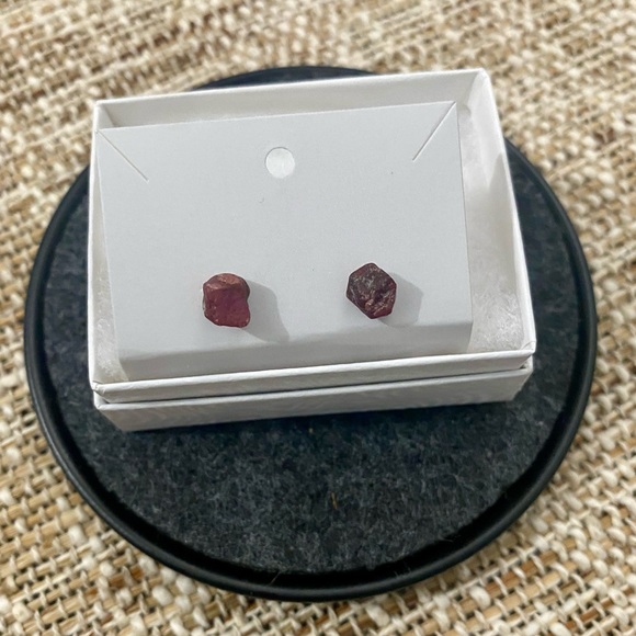 Additional “R” Stones - Picture 6 of 7